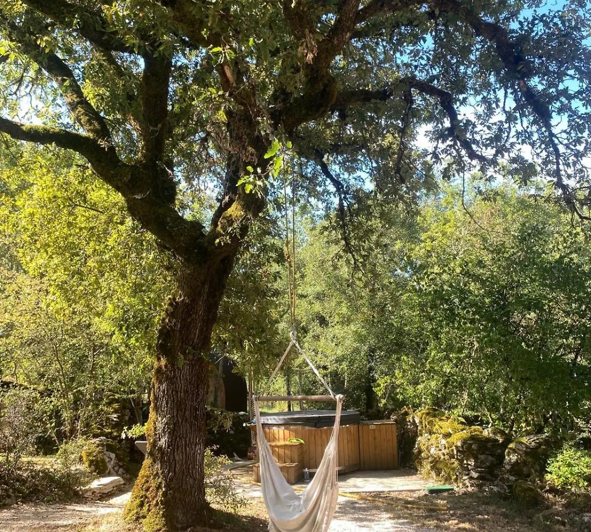 Paradis Secret -Bain Et Sauna Nordique Saint-Chels